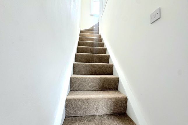 3 Cefndon Terrace, Aberdare photo 5