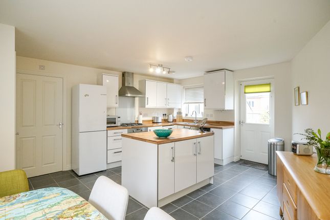2, Bolebec End, Leighton Buzzard photo 2