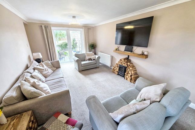 38, Windburgh Drive, Cramlington photo 3