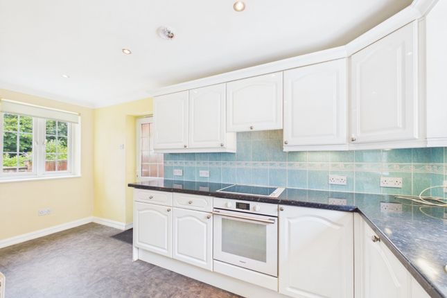 196, Kingsmead Road, Buckinghamshire photo 4