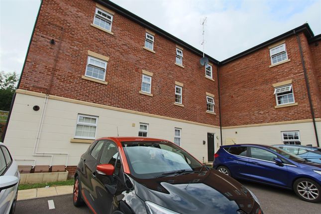 Flat to rent in Horse Fair Lane, Rothwell, Kettering