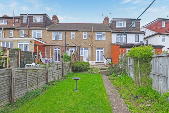 Terraced house for sale in Buckhurst Way, Buckhurst Hill