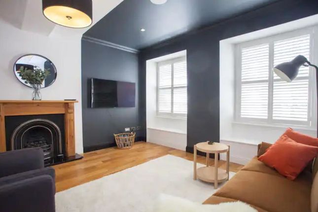 Thumbnail Flat to rent in Woodside Crescent, Glasgow