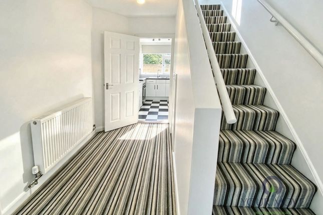 Middletune Avenue, Kent photo 3