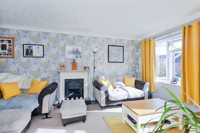 4, Winterburn Gardens, Leicester photo 4