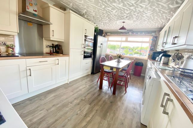 3, Glynn Close, Seaview photo 4