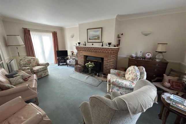 Swan Cottage, Brook Street, Bridport photo 2