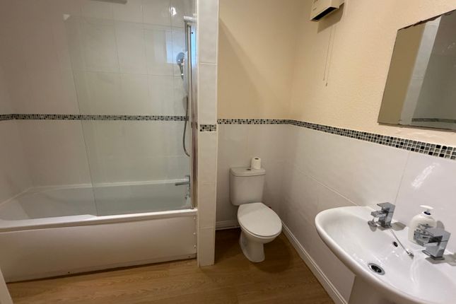 Flat 4, Yeovil photo 5