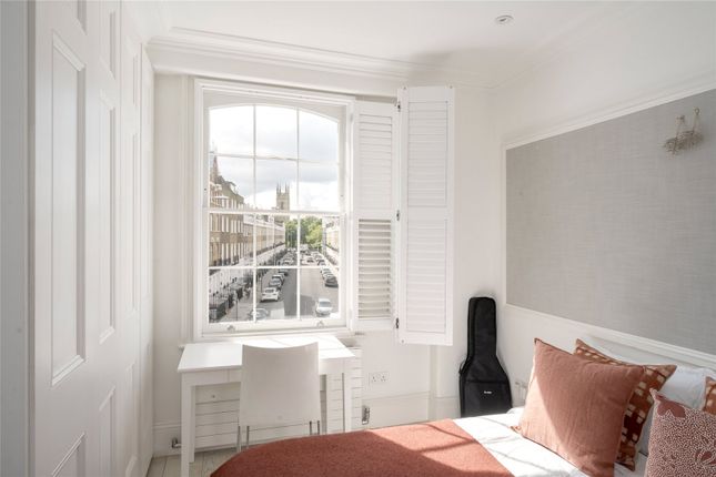 Flat for sale in Sydney Mews, Chelsea