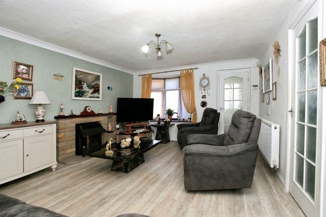 151, Uldale Way, Peterborough photo 2