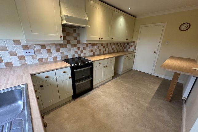 48, Beacons Park, Brecon photo 3