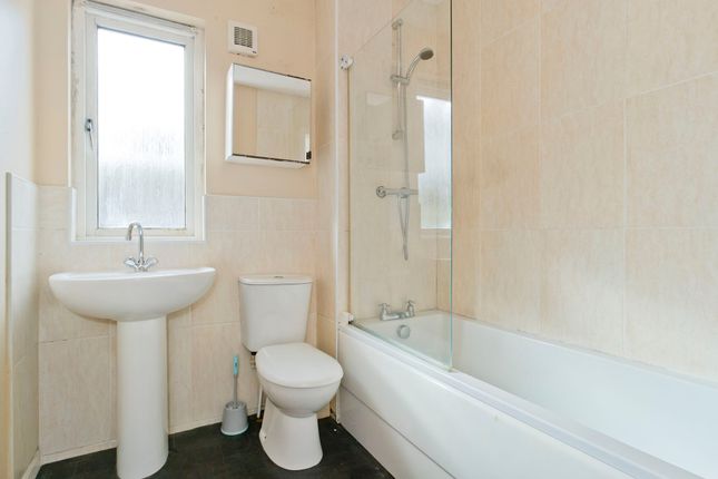 Flat for sale in Eastcroft Drive, Falkirk