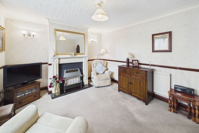 99 Waverley Road, Bolton photo 2