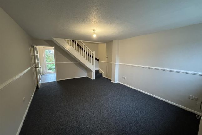 16, Russett Way, Newent photo 3