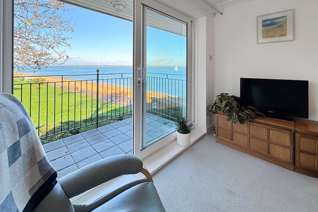 13 Grantham Court, Queens Road, Cowes photo 3