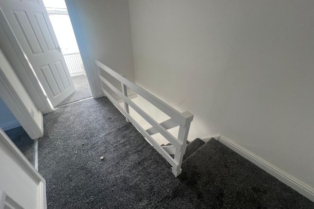 27 Byron Street, Sunderland photo 3
