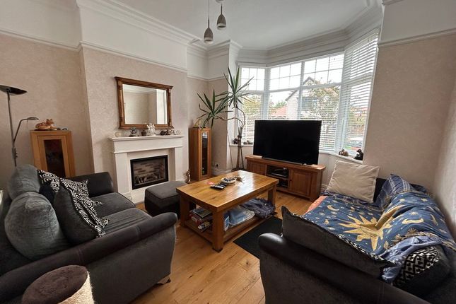 3, Roumania Crescent, Llandudno photo 2