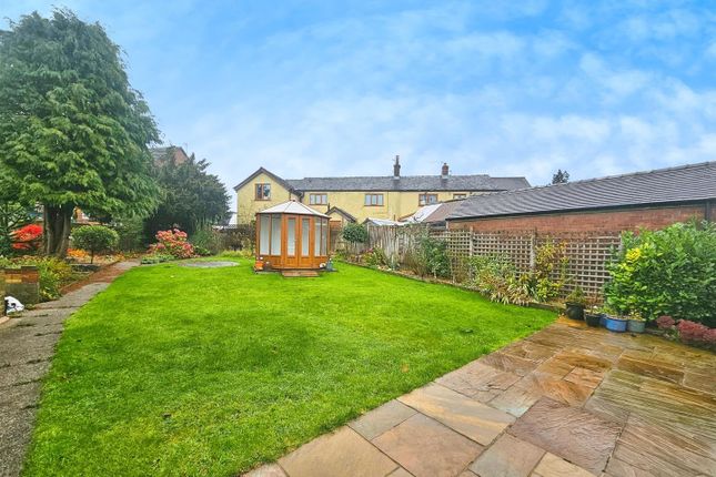 25, Leek Lane, Biddulph Moor photo 2
