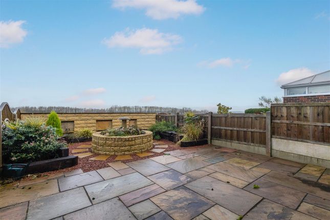 Town house for sale in High Ridge Park, Rothwell, Leeds