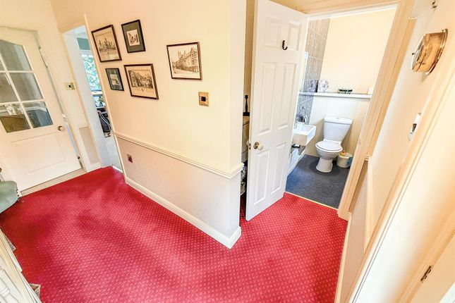 28, Llanforda Mead, Oswestry photo 5
