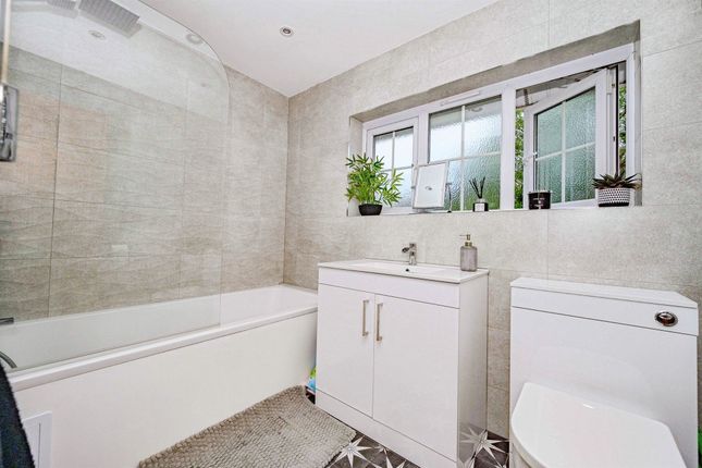 8, Risedale Hill, Hemel Hempstead photo 4