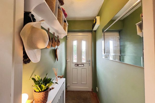 10, Scott Close, Alcester photo 4