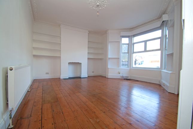 Thumbnail Flat to rent in Alexandra Road, Hornsey