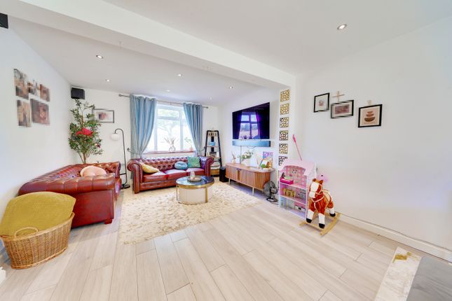 187, Chipperfield Road, Orpington photo 2