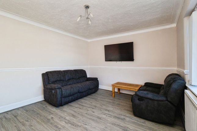 22, Windermere Crescent, Lancashire photo 2