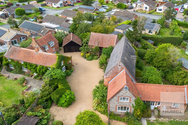Pond Farm, Staithe Road, Norwich photo 3