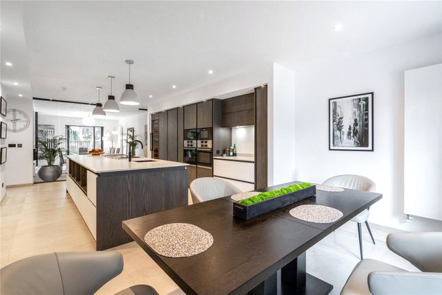 Breakfast Room