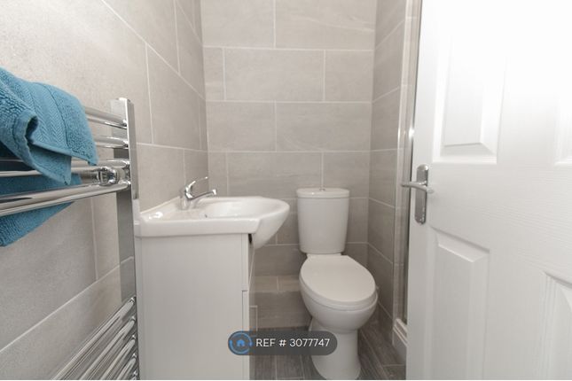 High St Kippax, Leeds photo 4