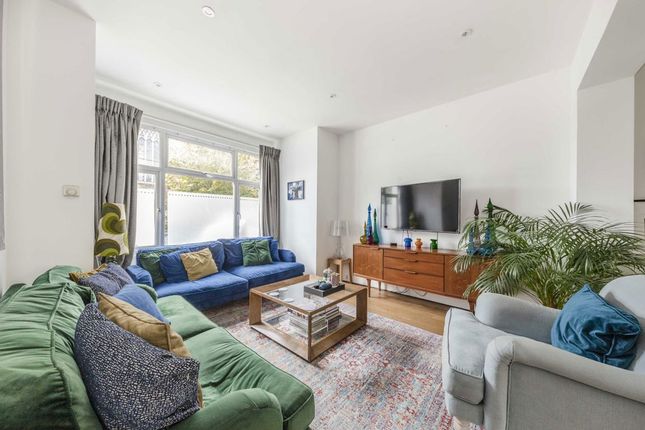 37, Ryfold Road, London photo 3