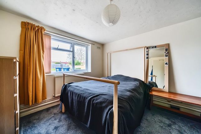 Flat for sale in Old Marston, Oxford