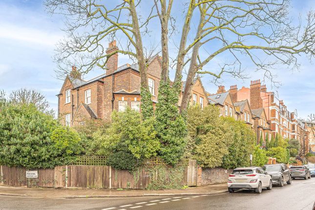 Flat for sale in Ornan Road, Belsize Park, London