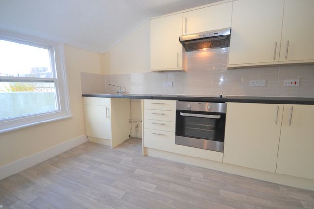 Top floor, 6, Brunswick road, Hove photo 5