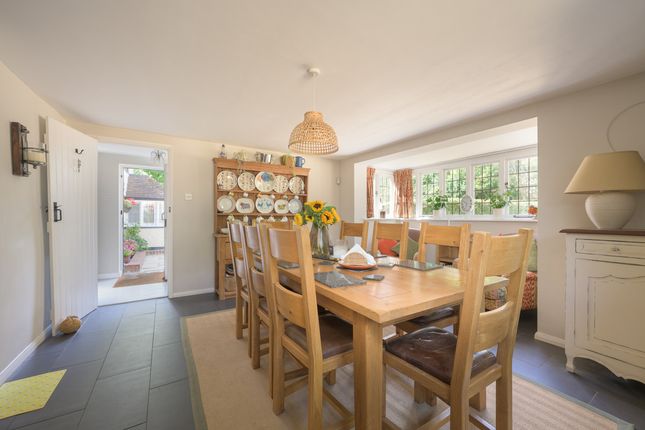 Summer Cottage, Church Road, Little Marlow photo 4