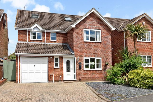 Thumbnail Detached house for sale in Gullycroft Mead, Hedge End, Southampton
