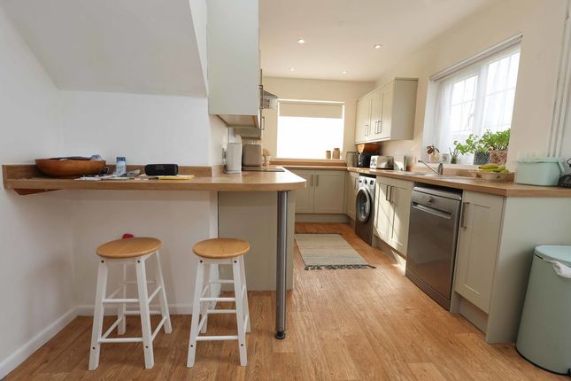 32, Fosse Way, Nailsea photo 4