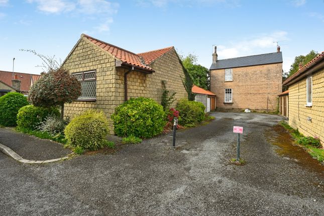 8, Castleton Close, Mansfield photo 2