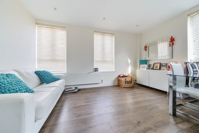 Flat for sale in York Road, Maidenhead