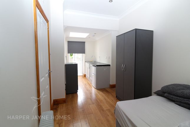 10 Murillo Road, London photo 4