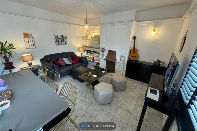 Room to rent in Heanor Road, Ilkeston