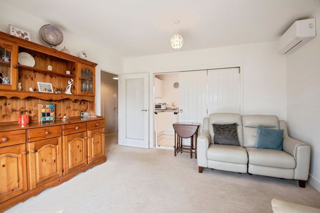 4, Hayden Road, Buntingford photo 4