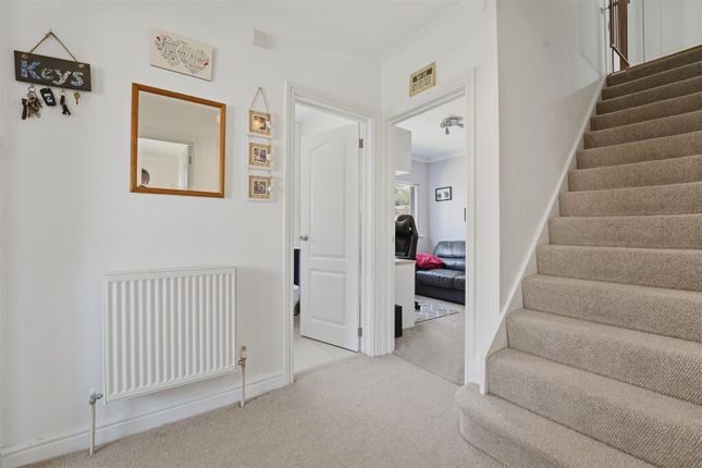 4, Branksome Drive, Bristol photo 4