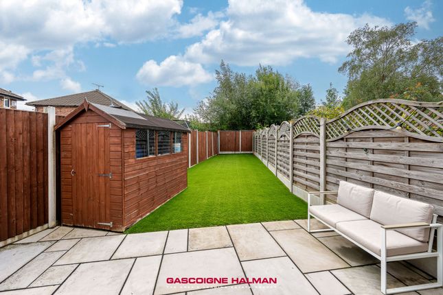 8 Bowen Close, Stockport photo 4