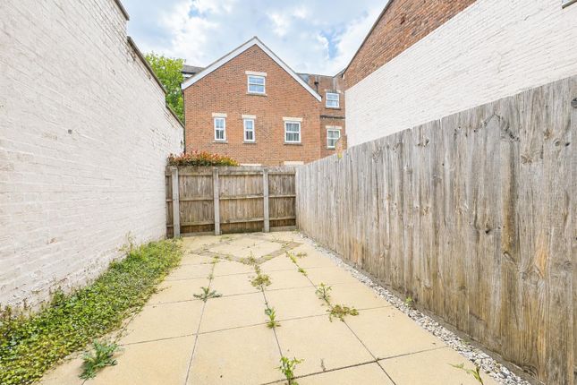 18, Broad Street, Newent photo 2