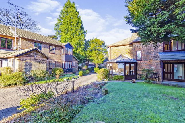 Flat for sale in Roseneath Court, Greenwood Gardens, Caterham, Surrey