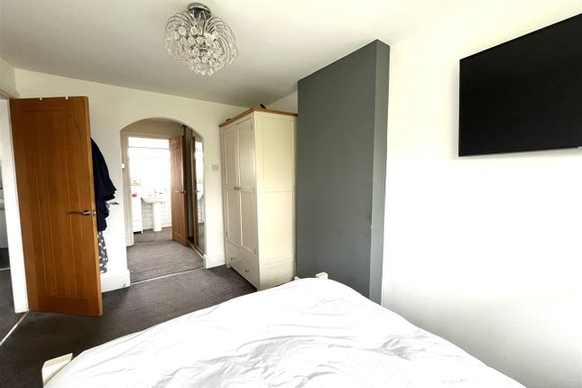 End terrace house for sale in Oldfields Crescent, Great Haywood, Stafford