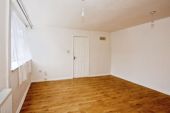 12, Gisborn Close, Birmingham photo 2